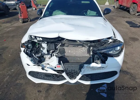 2021 Alfa Romeo Giulia Ti Sport Awd from USA, damaged, VIN ZARFANBN2M7643658